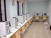 Sala del Ciber espacio joven en Blanca